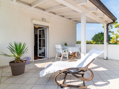 Apartment One bedroom apartment with terrace and sea view Banjol, Rab A-5022-e - Outdoor photo 39