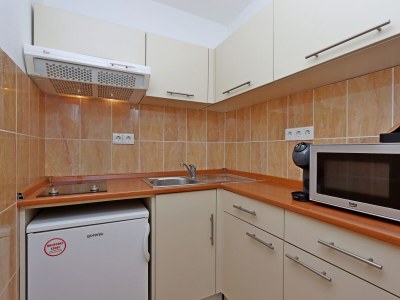 Apartment One bedroom apartment with balcony and sea view Selce, Crikvenica A-23909-a - Outdoor photo 9