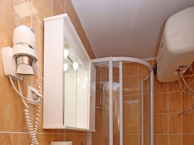 Apartment One bedroom apartment with balcony and sea view Selce, Crikvenica A-23909-a - Outdoor photo 14