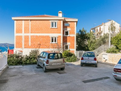 Apartment Two bedroom apartment with terrace and sea view Trogir A-23910-a - Outdoor photo 4