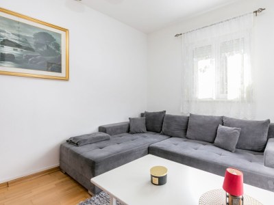 Apartment Two bedroom apartment with terrace and sea view Trogir A-23910-a - Outdoor photo 8