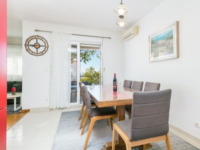 Apartment Two bedroom apartment with terrace and sea view Trogir A-23910-a - Outdoor photo 9