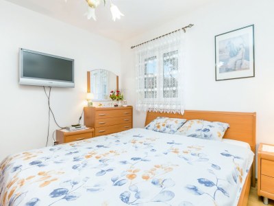 Apartment Two bedroom apartment with terrace and sea view Trogir A-23910-a - Outdoor photo 15