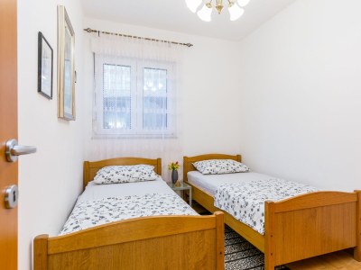 Apartment Two bedroom apartment with terrace and sea view Trogir A-23910-a - Outdoor photo 17