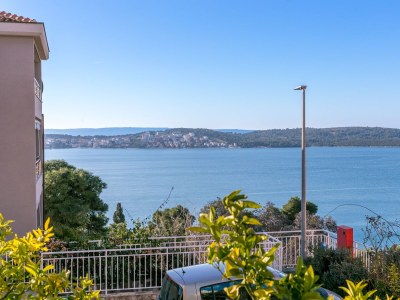 Apartment Two bedroom apartment with terrace and sea view Trogir A-23910-a - Outdoor photo 25