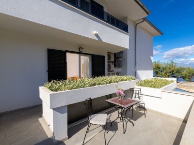 Holiday room near beach Cove Pokrivenik, Hvar S-2069-b in Gdinj - Holiday room