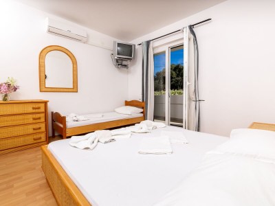 Holiday room near beach Cove Pokrivenik, Hvar S-2069-b - Outdoor photo 45