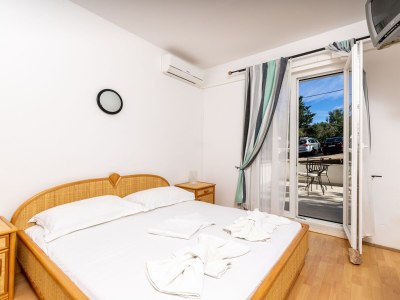 Holiday room near beach Cove Pokrivenik, Hvar S-2069-c - Outdoor photo 44