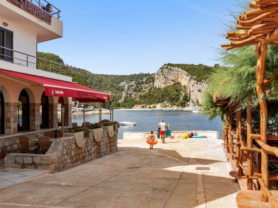 Holiday room near beach Cove Pokrivenik, Hvar S-2069-i - Outdoor photo 32