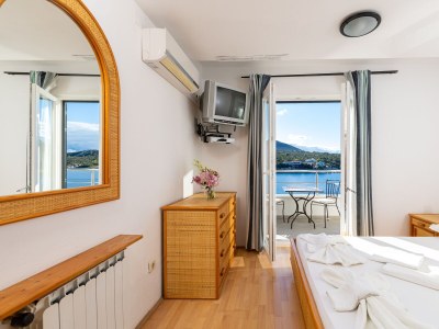 Holiday room near beach Cove Pokrivenik, Hvar S-2069-i - Outdoor photo 44