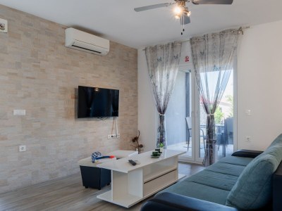 Apartment Three bedroom apartment with terrace Vir A-23333-a - Outdoor photo 7