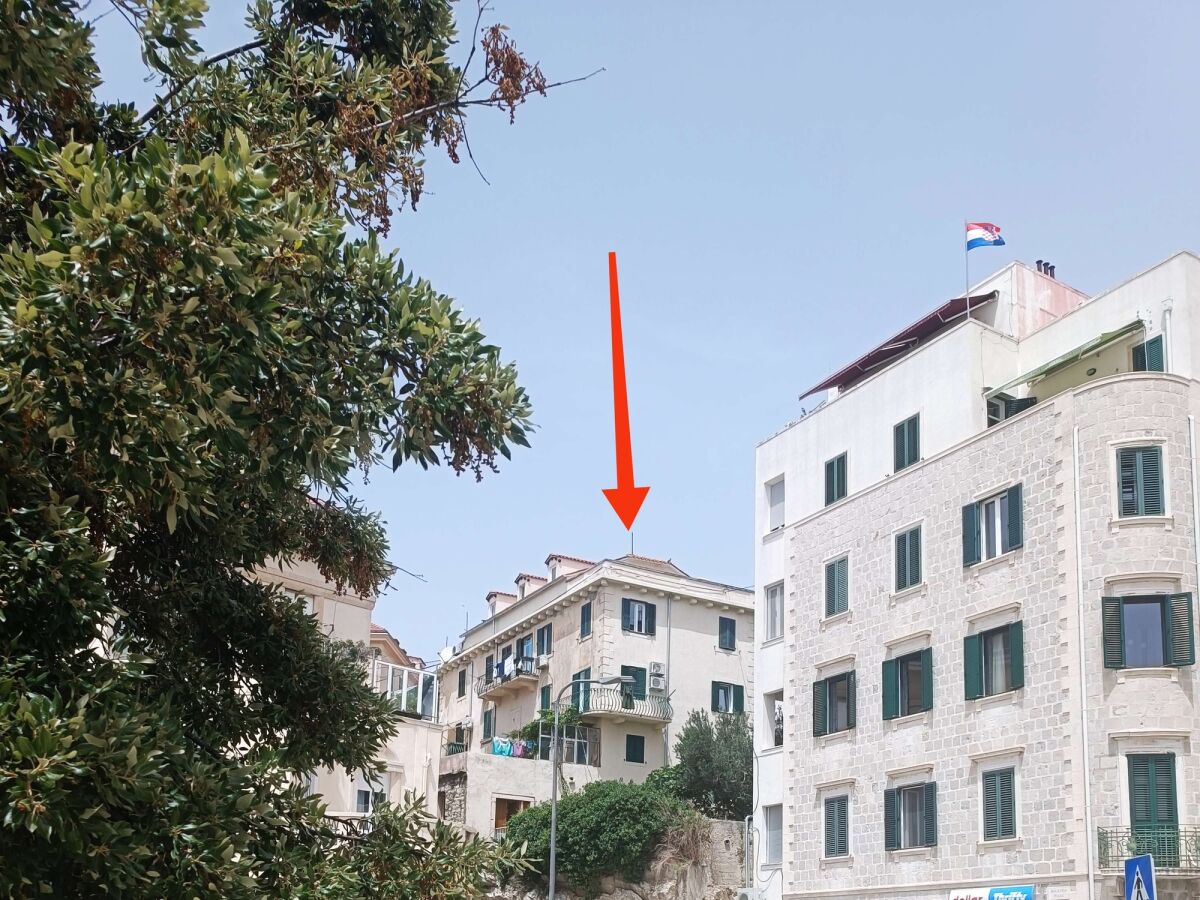 Apartment Two bedroom apartment with balcony and sea view Split A-23443-a - Outdoor photo 2