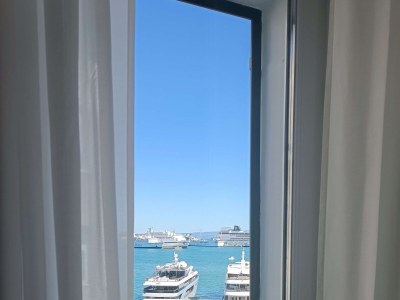 Apartment Two bedroom apartment with balcony and sea view Split A-23443-a - Outdoor photo 7