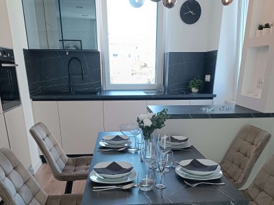 Apartment Two bedroom apartment with balcony and sea view Split A-23443-a - Outdoor photo 10