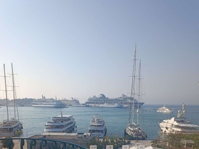 Apartment Two bedroom apartment with balcony and sea view Split A-23443-a - Outdoor photo 21