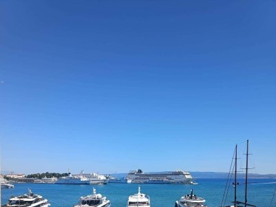 Apartment Two bedroom apartment with balcony and sea view Split A-23443-a - Outdoor photo 22