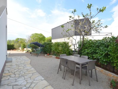 Holiday room with balcony Rasopasno, Krk S-21325-a - Outdoor photo 5