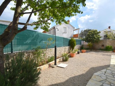 Holiday room with balcony Rasopasno, Krk S-21325-d - Outdoor photo 6