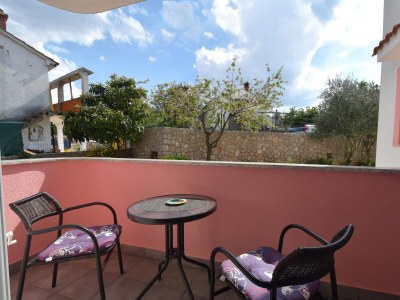 Holiday room with balcony Rasopasno, Krk S-21325-d - Outdoor photo 10