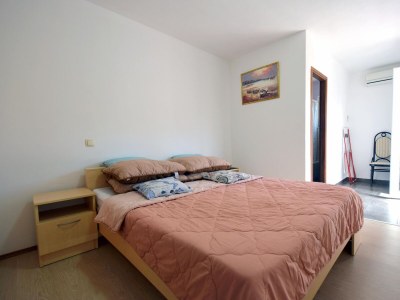 Holiday room with balcony Rasopasno, Krk S-21325-d - Outdoor photo 11