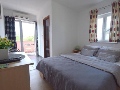 Holiday room with balcony Rasopasno, Krk S-21325-e - Outdoor photo 13