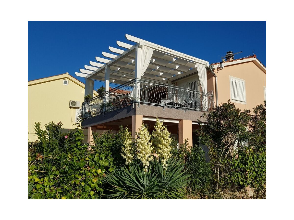 Apartment One bedroom apartment with terrace and sea view Tribunj, Vodice A-23680-a - Outdoor photo 4