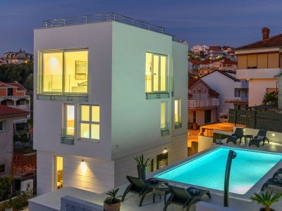 Villa Four-bedroom house with terrace and sea view Trogir K-17256 - Outdoor photo 4