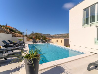 Villa Four-bedroom house with terrace and sea view Trogir K-17256 - Outdoor photo 6