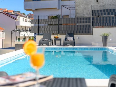 Villa Four-bedroom house with terrace and sea view Trogir K-17256 - Outdoor photo 8