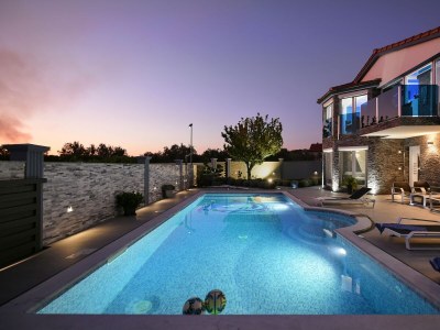 Holiday house Four-bedroom house with terrace Fažana K-19597 - Outdoor photo 6