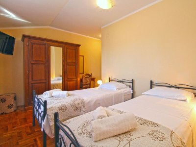 Holiday house Comfortable and spacious house with terrace Šišan, Medulin K-20775 - Outdoor photo 24