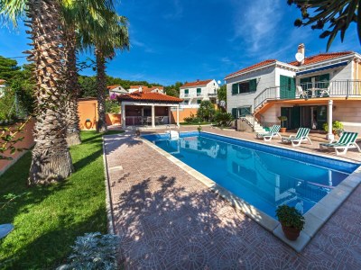 Holiday house Three bedroom house with terrace Sumartin, Brač K-21247 in Sumartin - Holiday house