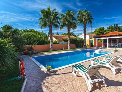 Holiday house Three bedroom house with terrace Sumartin, Brač K-21247 - Outdoor photo 3