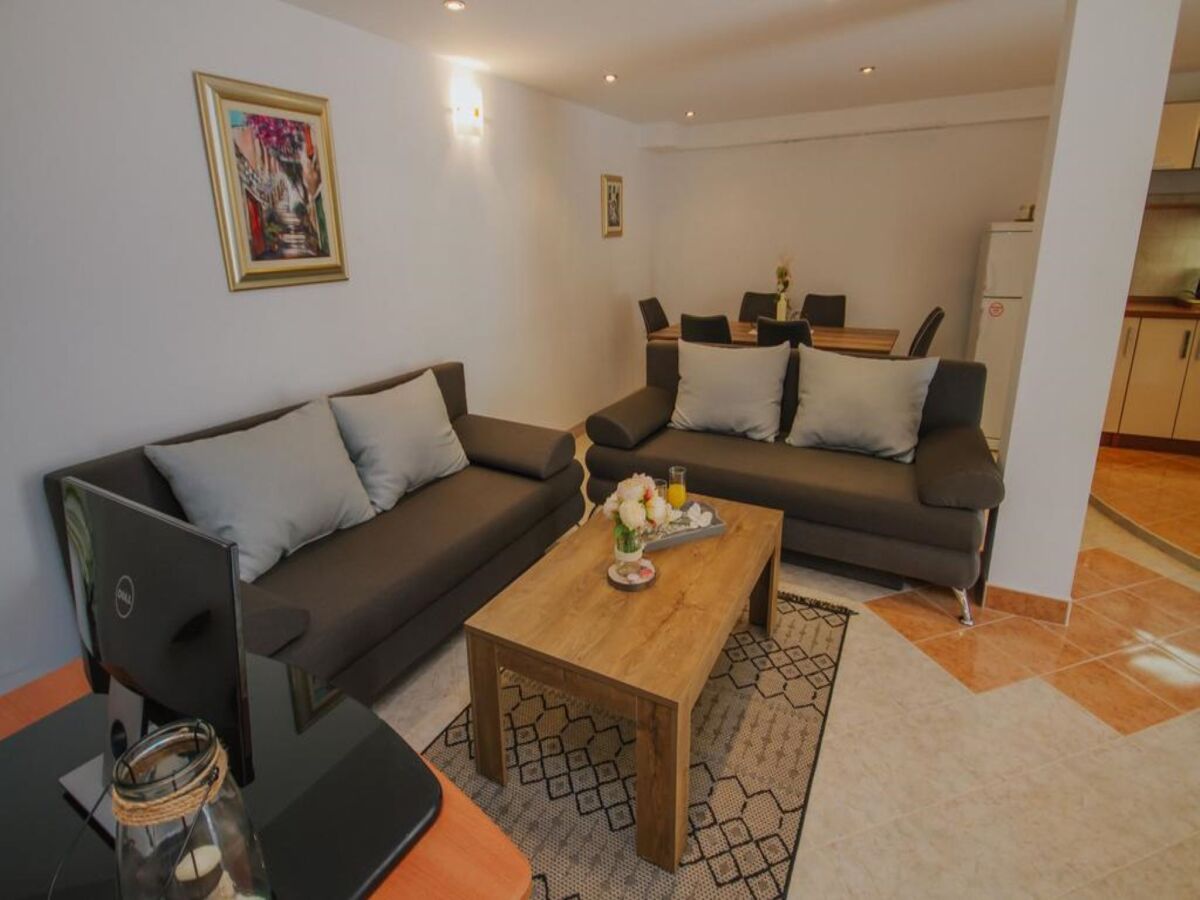 Holiday house Three bedroom house with terrace Primorski Dolac, Zagora K-22831 - Outdoor photo 4