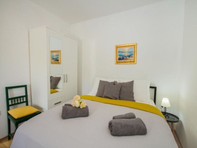 Holiday house Three bedroom house with terrace Primorski Dolac, Zagora K-22831 - Outdoor photo 9