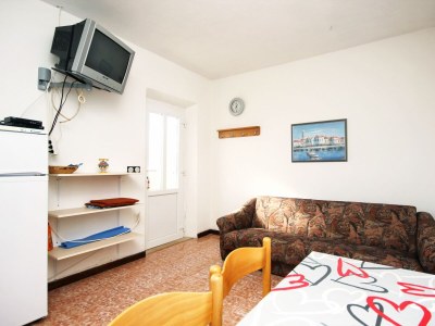 Apartment One bedroom apartment near beach Lumbarda, Korčula A-4440-a - Outdoor photo 18