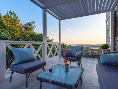 Holiday house Three bedroom house with terrace and sea view Žedno, Čiovo K-23762 in Trogir - Holiday house