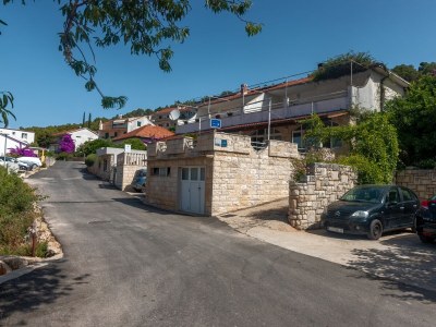 Apartment Two bedroom apartment with terrace Jelsa, Hvar A-134-a - Outdoor photo 15