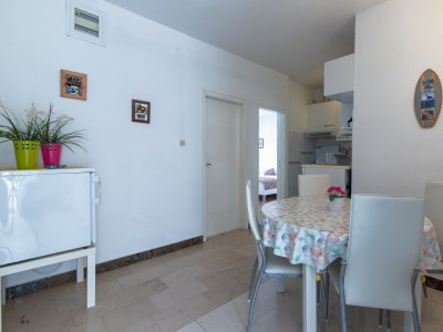 Apartment Two bedroom apartment with terrace Jelsa, Hvar A-134-a - Outdoor photo 18