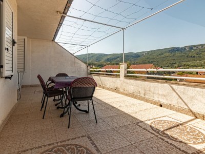 Apartment Two bedroom apartment with terrace Jelsa, Hvar A-134-a - Outdoor photo 30