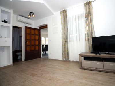 Apartment Apartments and rooms by the sea Tisno, Murter - 5106 - Apartments and rooms by the sea Tisno, Murter - 5106 - Outdoor photo 9