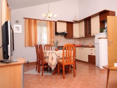 Apartment One bedroom apartment with balcony Jelsa, Hvar A-196-b - Outdoor photo 10