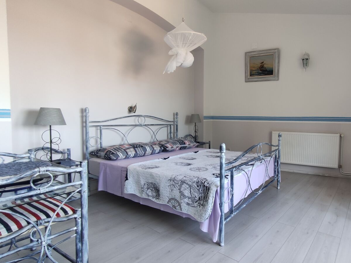 Apartment One bedroom apartment with terrace and sea view Murter A-5150-a