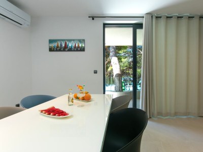 Apartment One bedroom apartment near beach Brela, Makarska A-6007-d - Outdoor photo 13