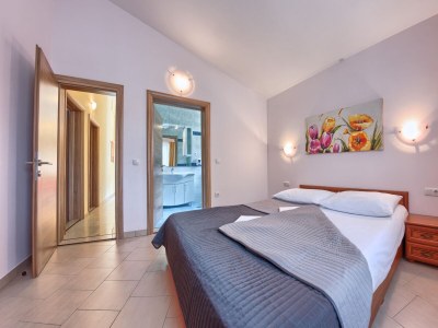 Apartment Three bedroom apartment near beach Rogoznica A-17458-a - Outdoor photo 6