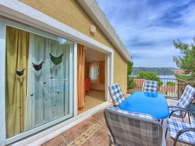 Apartment Three bedroom apartment near beach Rogoznica A-17458-a - Outdoor photo 10