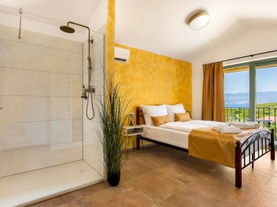 Villa Villa Pinaza A with heated pool, sauna, and **whirlpool in Vrbnik - Features photo 30