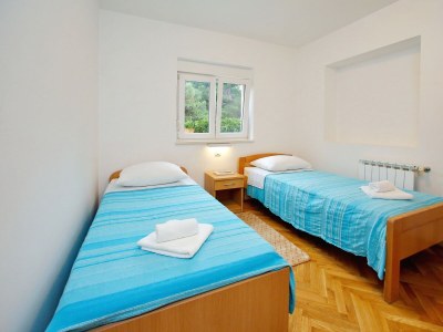 Apartment Two bedroom apartment with terrace Bibinje, Zadar A-18110-a - Outdoor photo 14