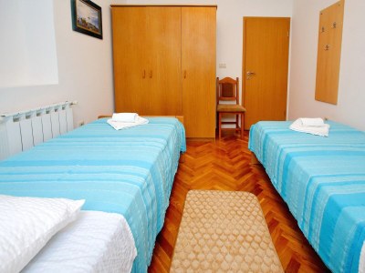 Apartment Two bedroom apartment with terrace Bibinje, Zadar A-18110-a - Outdoor photo 15