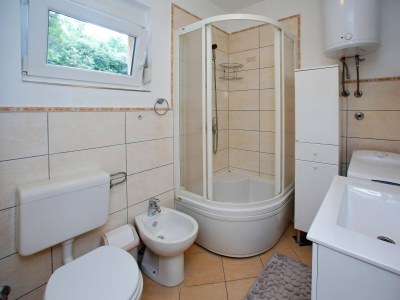 Apartment Two bedroom apartment with terrace Bibinje, Zadar A-18110-a - Outdoor photo 16